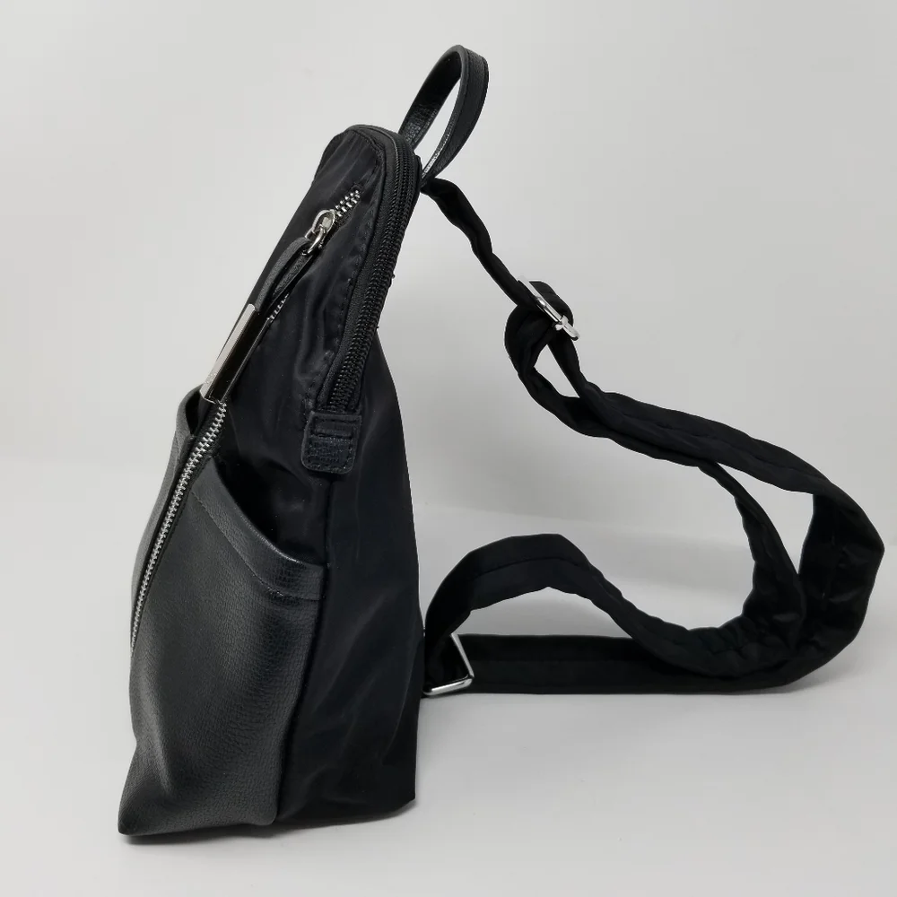 TUTILO New York Black Backpack One Shoulder 5 pocket Size 10X11 Inches FLAW